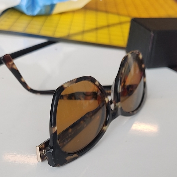 Warby Parker Brown Tortoise Sunglasses - Picture 6 of 8
